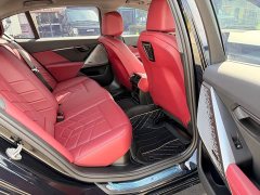 BMW 5 Series 525Li M Sport Package - ფოტო 11