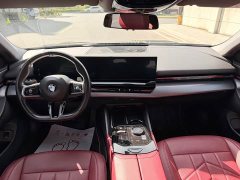 BMW 5 Series 525Li M Sport Package - ფოტო 9