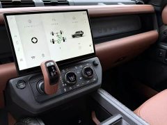 Land Rover Defender 110 OCTA - ფოტო 8