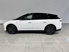Li Auto i6 Two-Wheel Drive Standard - фото 2