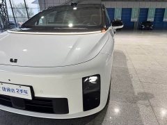 Li Auto i6 Two-Wheel Drive Standard - фото 5