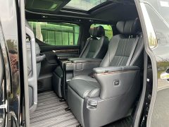 Toyota Alphard Hybrid 2.5L Premium Edition - photo 9