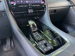 Toyota Vellfire Crown Hybrid 2.5L Executive Premier Edition - photo 12