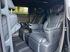 Toyota Vellfire Crown Hybrid 2.5L Executive Premier Edition - photo 16