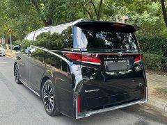 Toyota Vellfire Crown Hybrid 2.5L Executive Premier Edition - photo 4