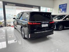 Voyah Lantu Dreamchaser PHEV AWD Luxury Qiankun Edition - photo 4