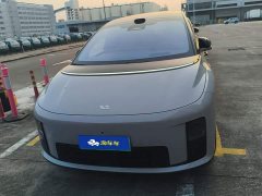 Li Auto i8 Standard Edition - photo 2