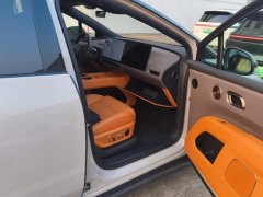 Li Auto i8 Standard Edition - photo 8