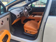 Li Auto i8 Standard Edition - photo 9
