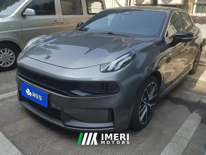 Lynk & Co 03 2.0T Diesel Automatic Champion Edition