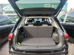 Volkswagen Tiguan L 380TSI Automatic AWD R-Line Comfort 7-Seater - фото 9