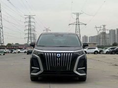 Denza D9 EV 600 AWD Flagship - фото 2