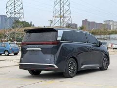 Denza D9 EV 600 AWD Flagship - фото 5