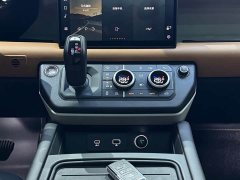 Land Rover Defender 110 3.0T P400 X-DYNAMIC HSE - photo 17