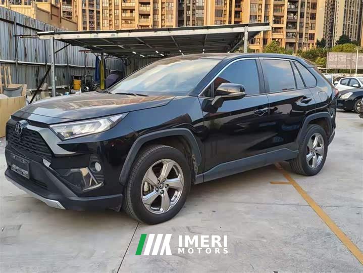 Toyota RAV4 2.0L CVT FWD Fashion Plus - автомобиль из Китая