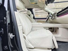 NIO ES8 Six-Seat Executive Signature Edition - ფოტო 11