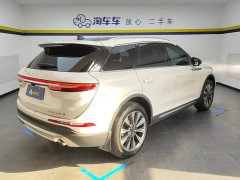 Lincoln Explorer 2.0T FWD Elegant Edition - ფოტო 3