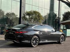 Lexus LS 500h Executive - photo 13