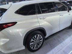 Toyota Highlander 2.5L Intelligent Hybrid AWD Premium 7-Seater - photo 5