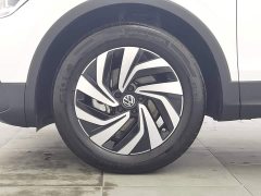 Volkswagen Tiguan L Outstanding Edition 300TSI Automatic FWD Dragon Ascendant Version - photo 17