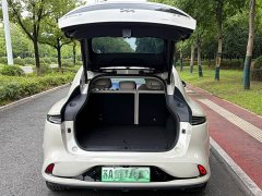 IM Motors Zhiji LS6 Max Ultra High Performance Edition - фото 16