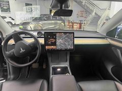 Tesla Model Y Standard Range RWD - ფოტო 10
