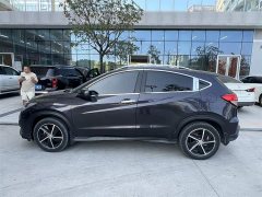 Honda Vezel 1.5L CVT Elite - ფოტო 3
