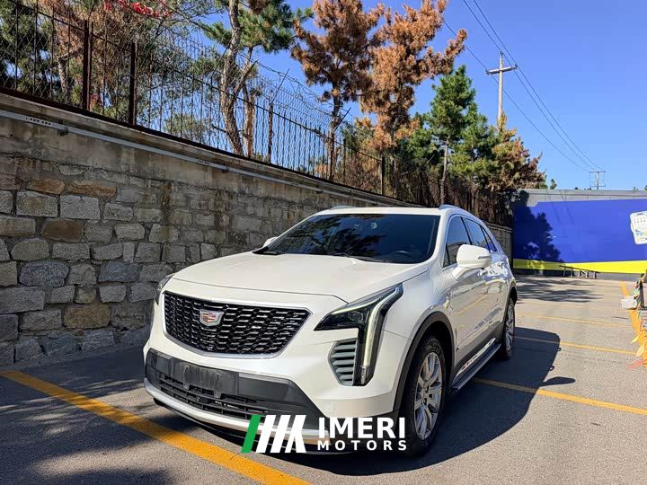 Cadillac XT4 28T FWD Luxury