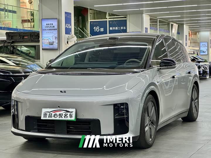 Li Auto i8 Standard Edition - автомобиль из Китая