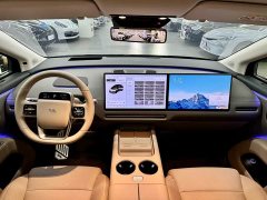 Li Auto i8 Standard Edition - фото 6