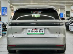 Li Auto i8 Standard Edition - фото 9