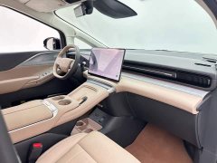 Xpeng X9 Extended Range 1602 Max - ფოტო 11