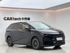 Xpeng X9 Extended Range 1602 Max - ფოტო 6