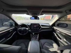 Toyota Highlander 2.5L Intelligent Hybrid AWD Premium 7-Seater - фото 6