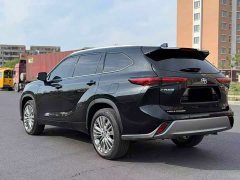 Toyota Highlander 2.5L Intelligent Hybrid AWD Premium 7-Seater - фото 9