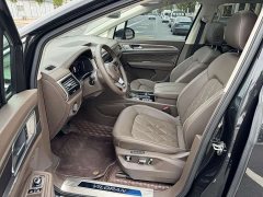 Volkswagen Viloran 380TSI Prestige - photo 10