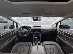 Volkswagen Viloran 380TSI Prestige - photo 12