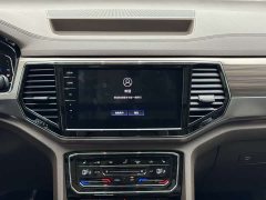 Volkswagen Viloran 380TSI Prestige - photo 14