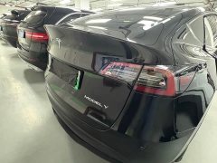 Tesla Model Y Standard Range RWD - фото 13
