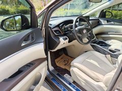 Buick GL8 Land Business Class 652T Luxury - ფოტო 7