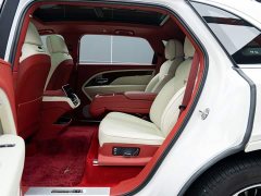 Bentley Bentayga 4.0T V8 Long Wheelbase - ფოტო 11