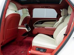 Bentley Bentayga 4.0T V8 Long Wheelbase - ფოტო 12