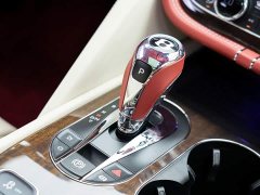 Bentley Bentayga 4.0T V8 Long Wheelbase - ფოტო 19