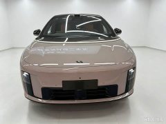 Li Auto i8 Standard Edition - ფოტო 2