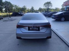 Toyota Avalon 2.0L Premium Edition - ფოტო 8