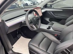 Tesla Model Y Long Range All-Wheel Drive - ფოტო 4