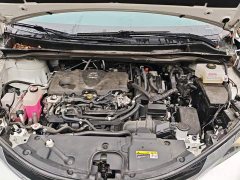 Toyota Gravia 2.5L Hybrid Luxury - фото 10