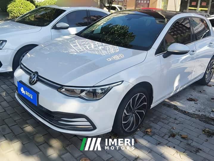 Volkswagen Golf 200TSI DSG Pro