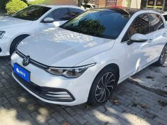 Volkswagen Golf 200TSI DSG Pro - ფოტო 1