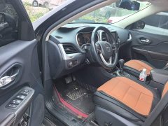Jeep Liberty Light 2.0L FWD Classic Sport Edition - фото 12